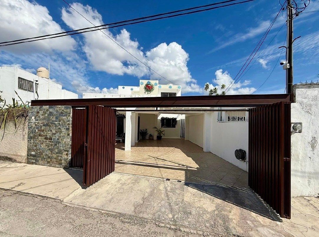 Casa com piscina em García Ginerés | Excelente Localização e Conectividade, foto 1 de 19