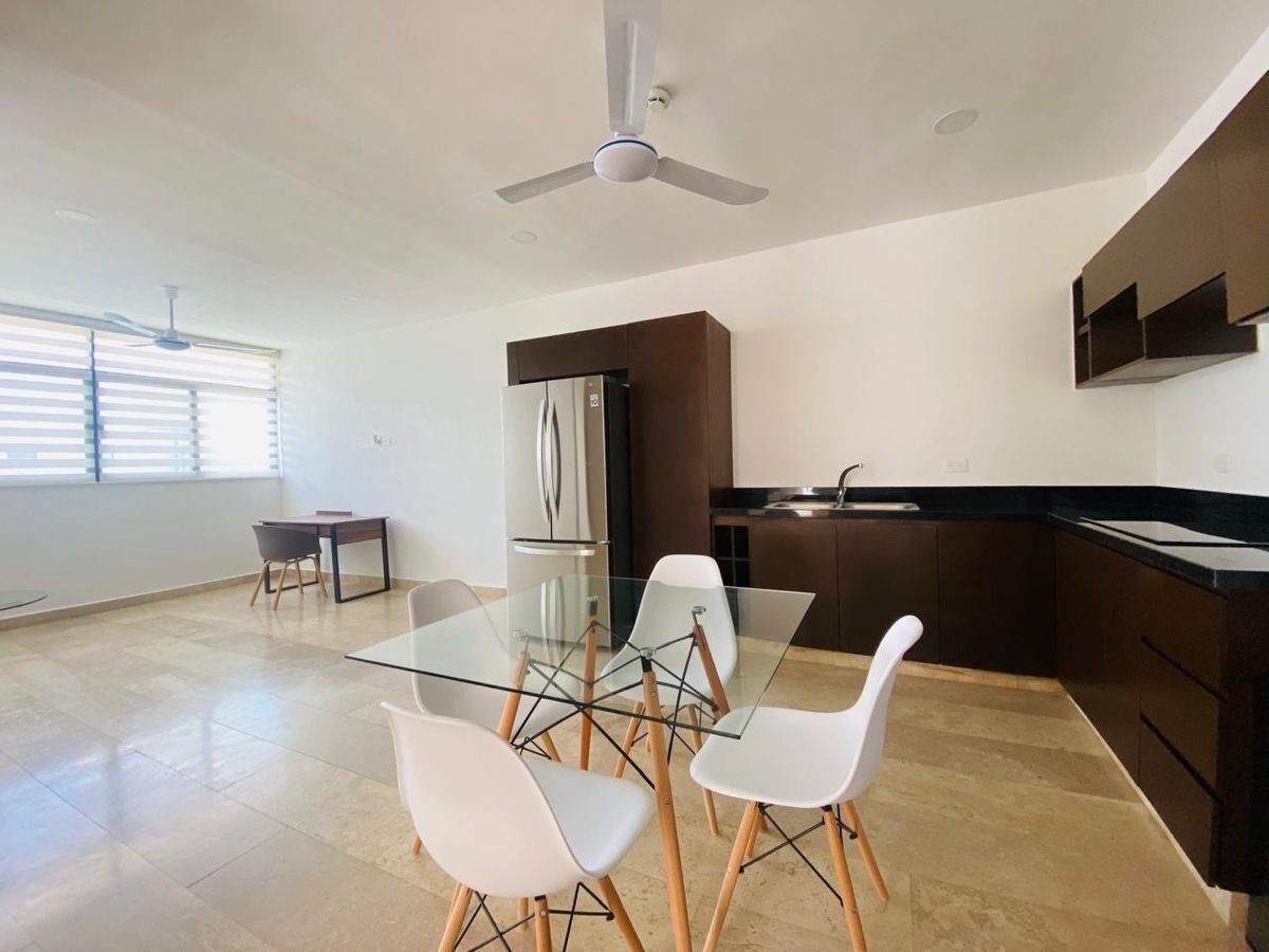 EN RENTA AMPLIO DEPARTAMENTO DE 2 HAB SIN MUEBLES, EN MÉRIDA TEMOZON, foto 1 de 16