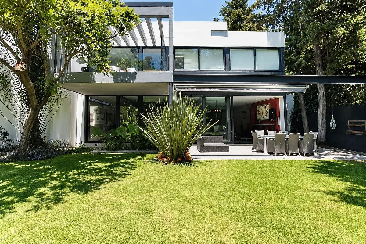 En venta casa en Lomas de Chapultepec con Seguridas, foto 1 de 35