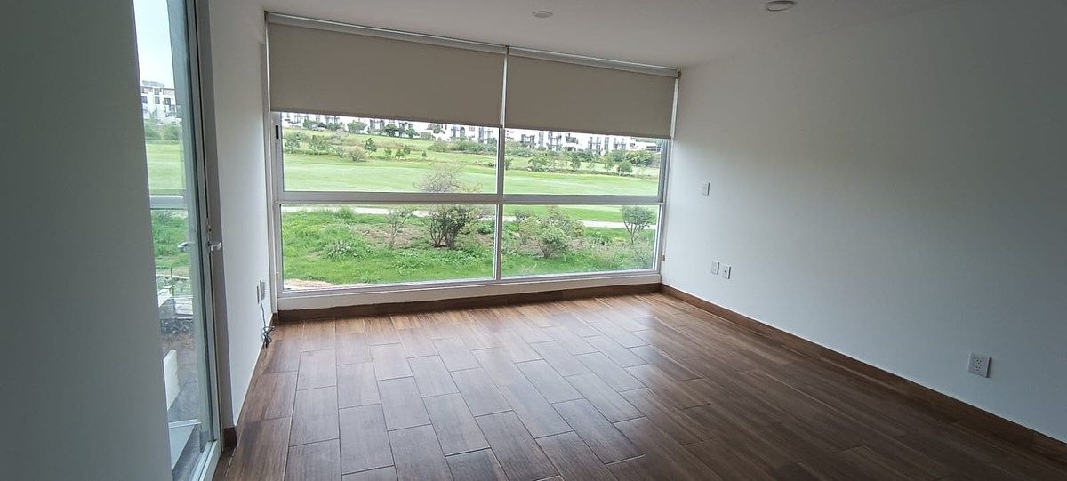 Aluguel de Apartamento em Zibata com vista para o Campo de Golfe, foto 1 de 21