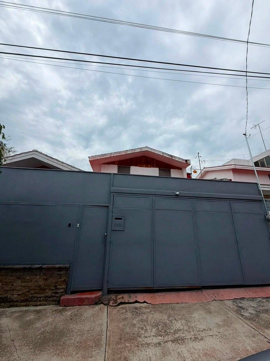 House for sale in Providencia, photo 1 of 19