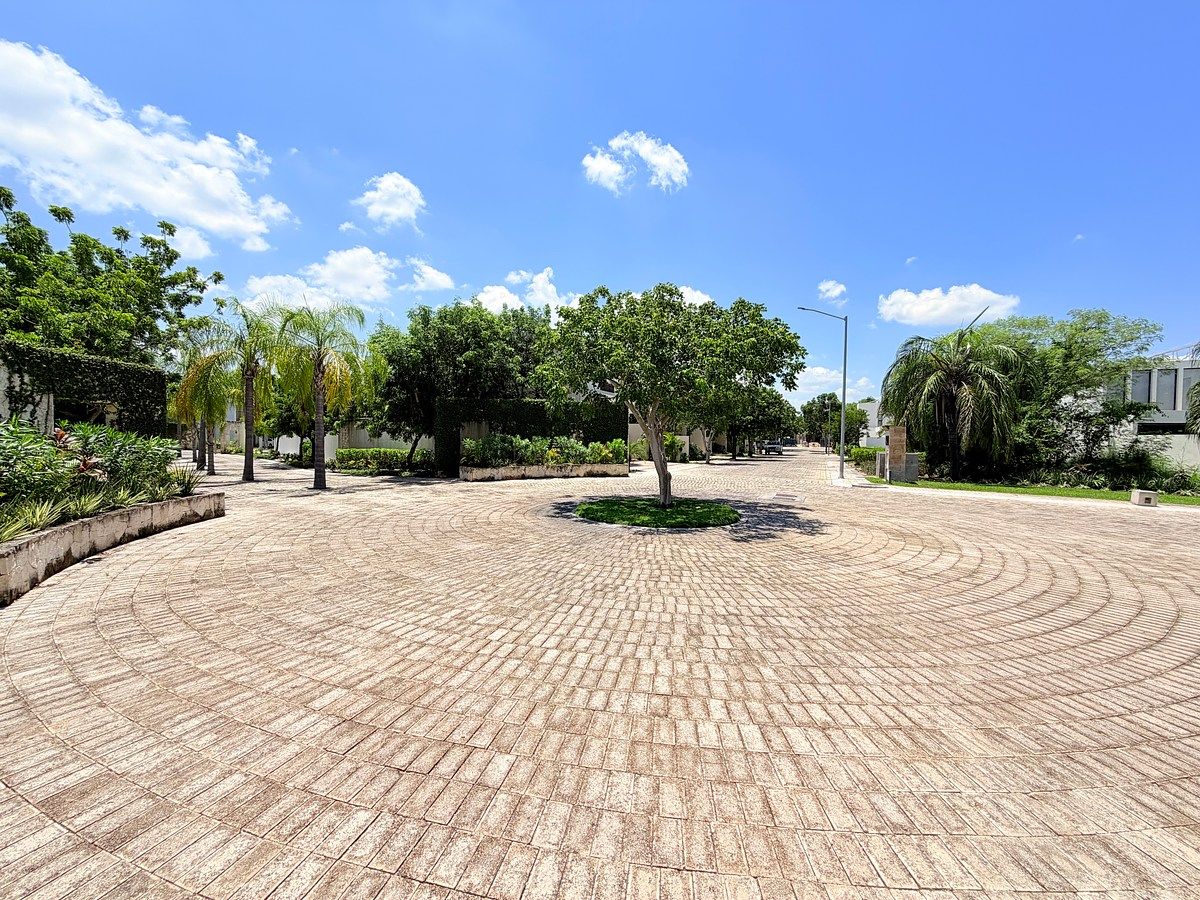 Lot in Temozón Norte, Mérida, photo 2 of 17
