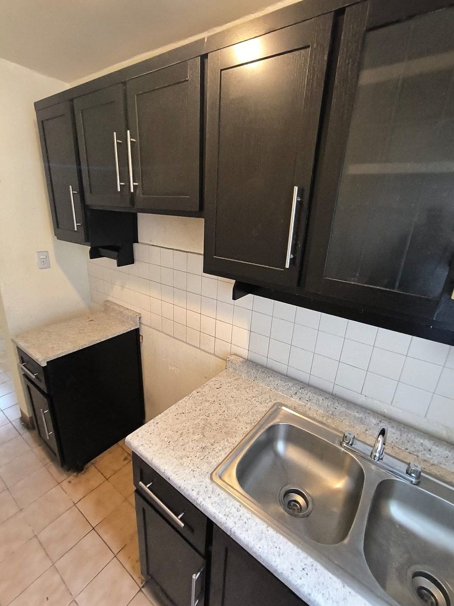 ¡SE VENDE CASA DÚPLEX EN PLANTA ALTA EN COLONIA GIRASOLES, CERCA DE CIUDAD UNIVE, foto 1 de 8