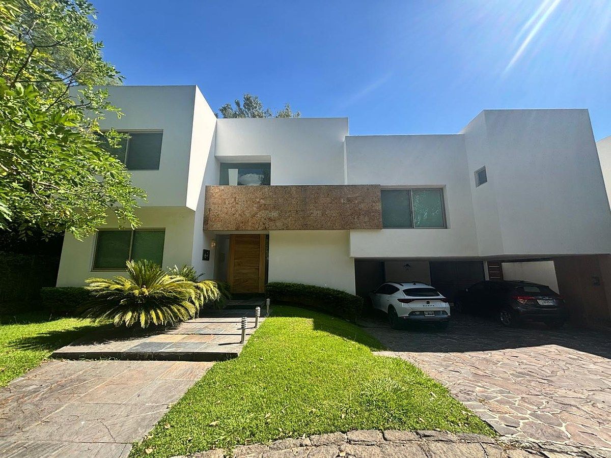 House for Sale in Zona Real - Arauca E2, photo 1 of 22
