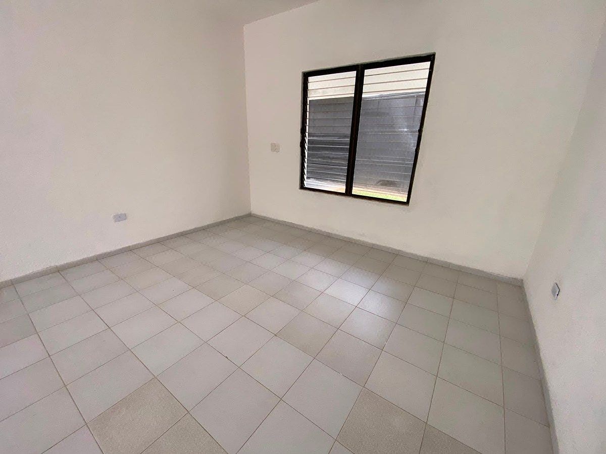 I rent a space ideal for a beauty salon, barbershop, or spa., photo 1 of 4