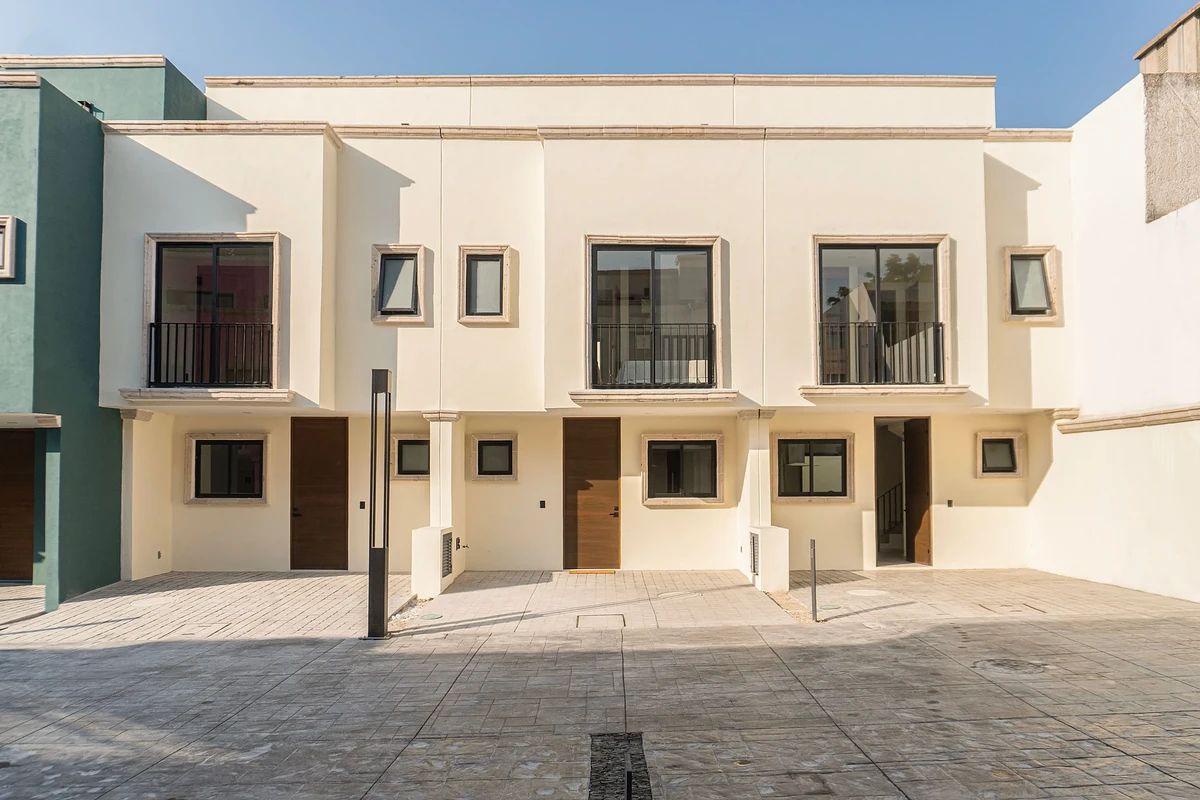 Casa à Venda em De Montero, San Pedro Tlaquepaque a partir de $4,122,001, foto 1 de 8