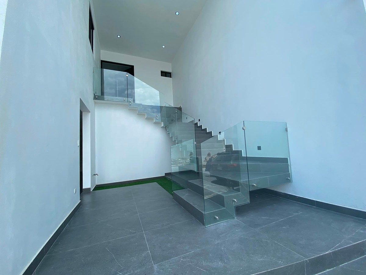 House in Cumbres Allegro, Monterrey, photo 3 of 26