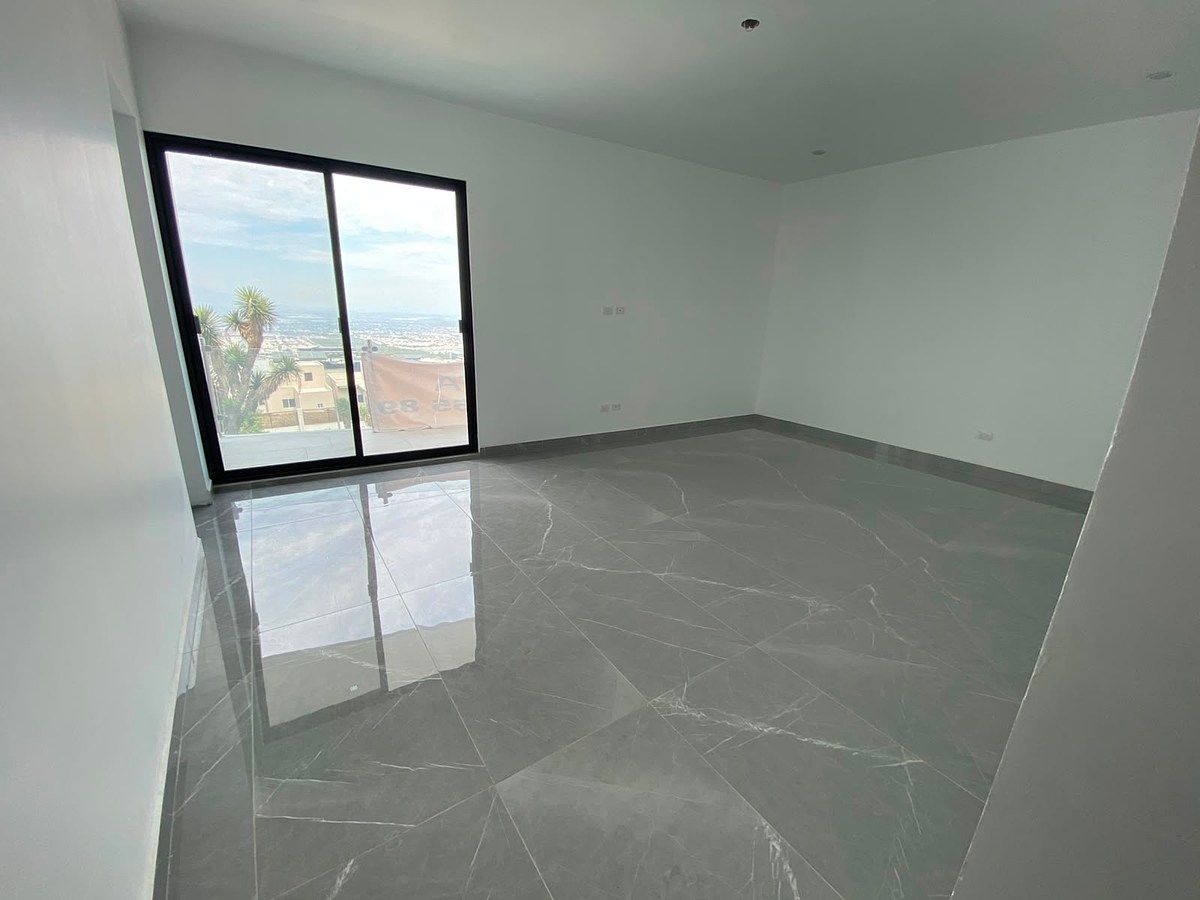 House in Cumbres Allegro, Monterrey, photo 13 of 26