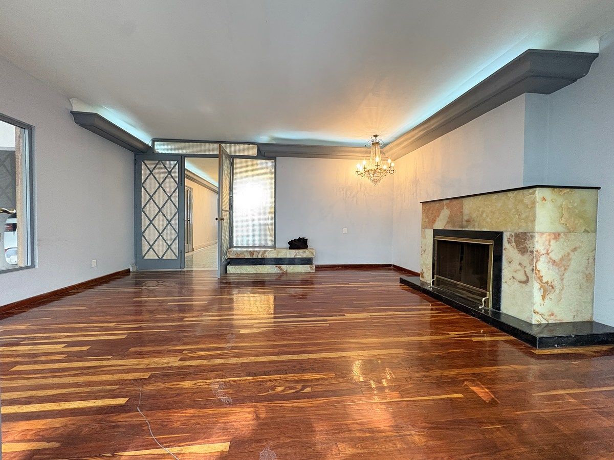 Stupendous house with commercial use in the center of Polanco, photo 1 of 21