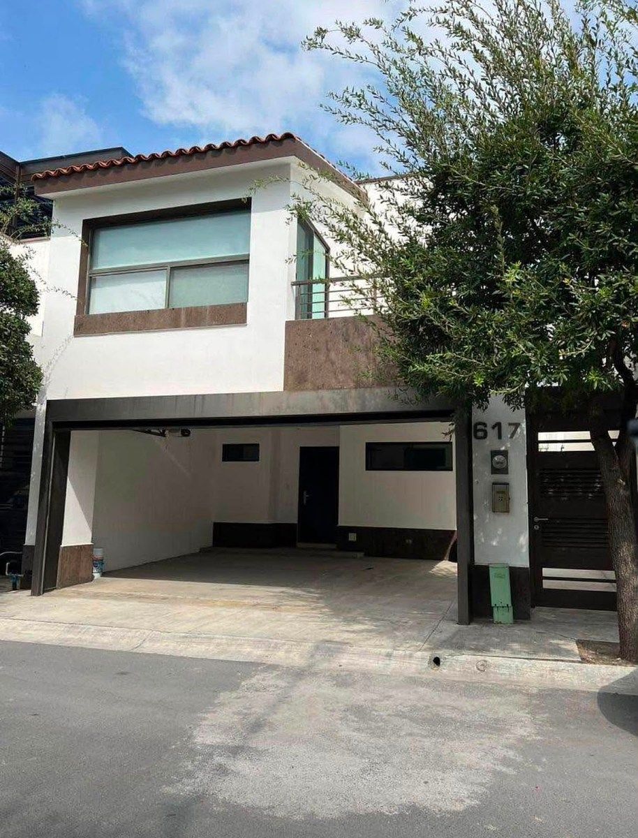 Semi-furnished house for rent in San Nicolas, photo 1 of 9