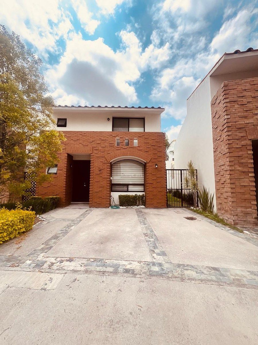 Casa à venda na Privada Triana com amenidades, foto 1 de 34