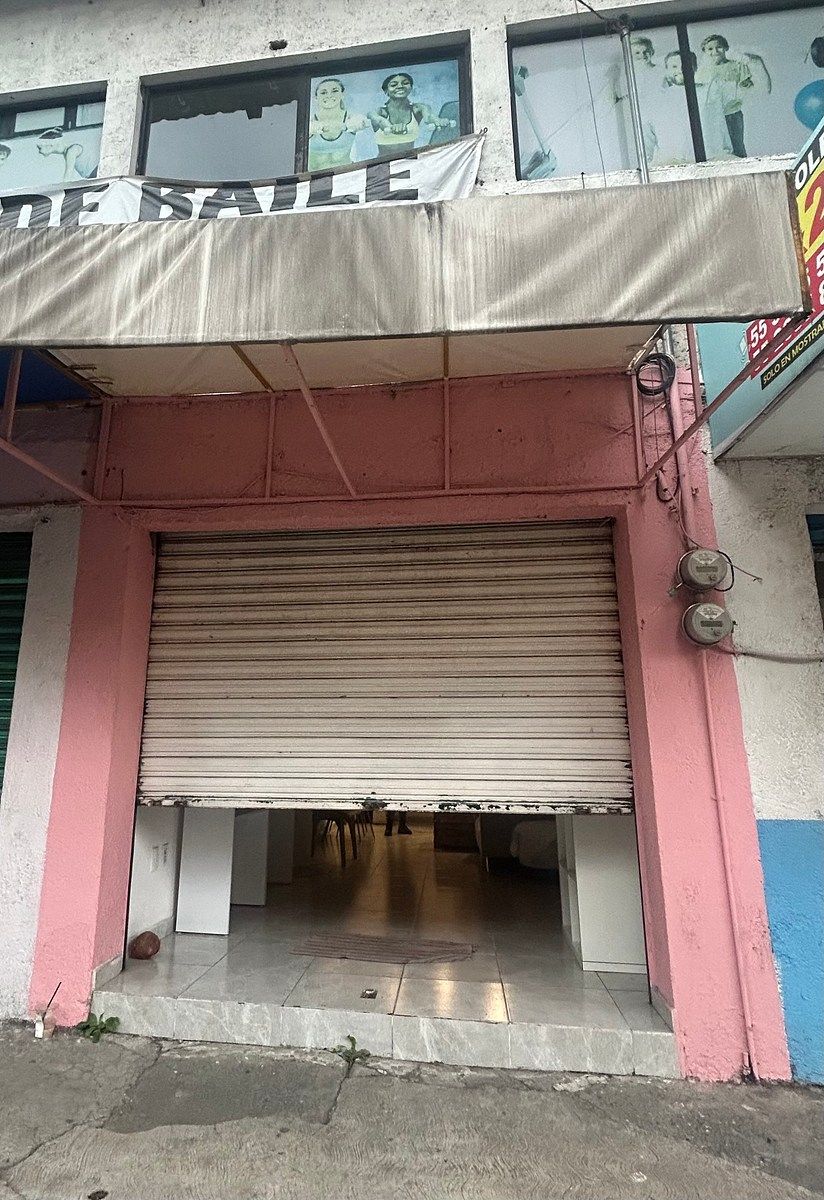 Local comercial en Viveros del Valle, Tlalnepantla de Baz, foto 2 de 2
