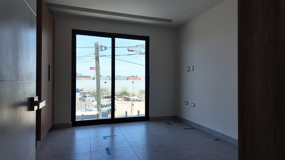 Casa em El Rubí, Tijuana, foto 14 de 18