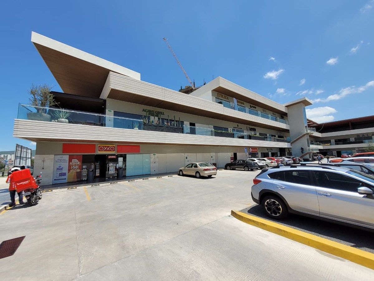 Retail Space in El Campanario, El Marqués, photo 4 of 6