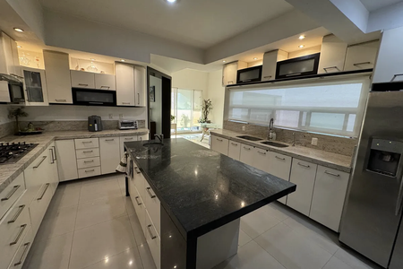 House for sale in Las Cumbres Residential with Andares view