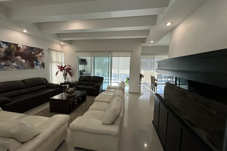 House for sale in Las Cumbres Residential with Andares view