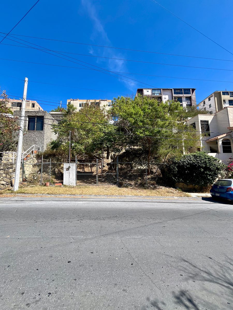 LAND FOR SALE • LAS BRISAS • MTY SUR, photo 1 of 8