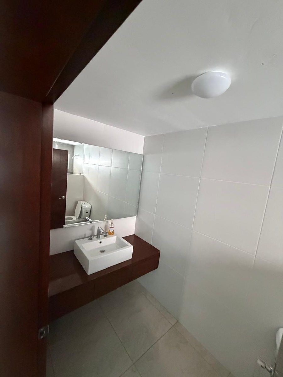 Casa com uso comercial em Los Paraísos, León, foto 5 de 10