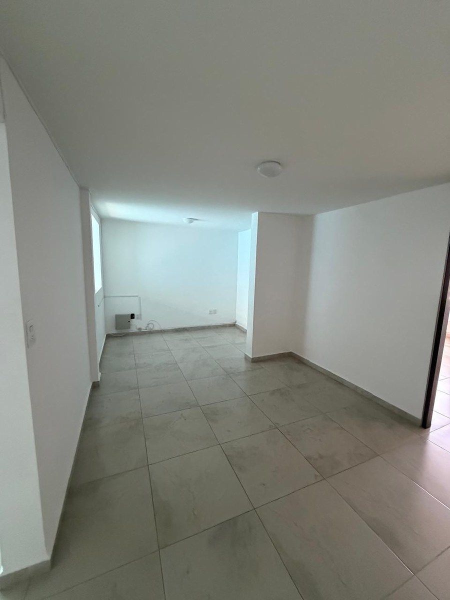 Casa com uso comercial em Los Paraísos, León, foto 9 de 10