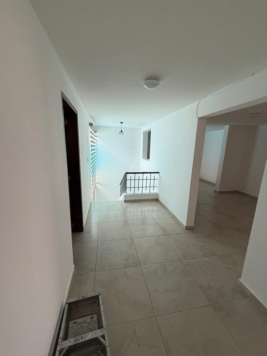Casa com uso comercial em Los Paraísos, León, foto 7 de 10