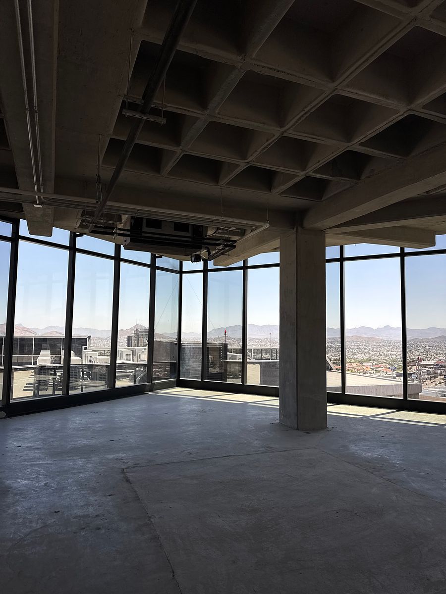 Office in Puerta de Hierro I, Chihuahua, photo 5 of 9