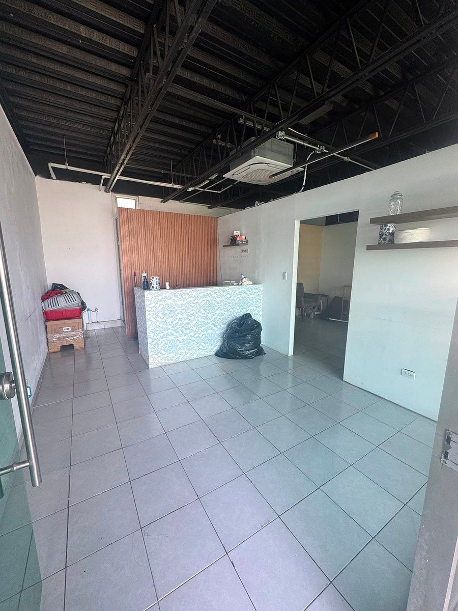 Local em Cumbres 2do Sector, Monterrey, foto 3 de 6