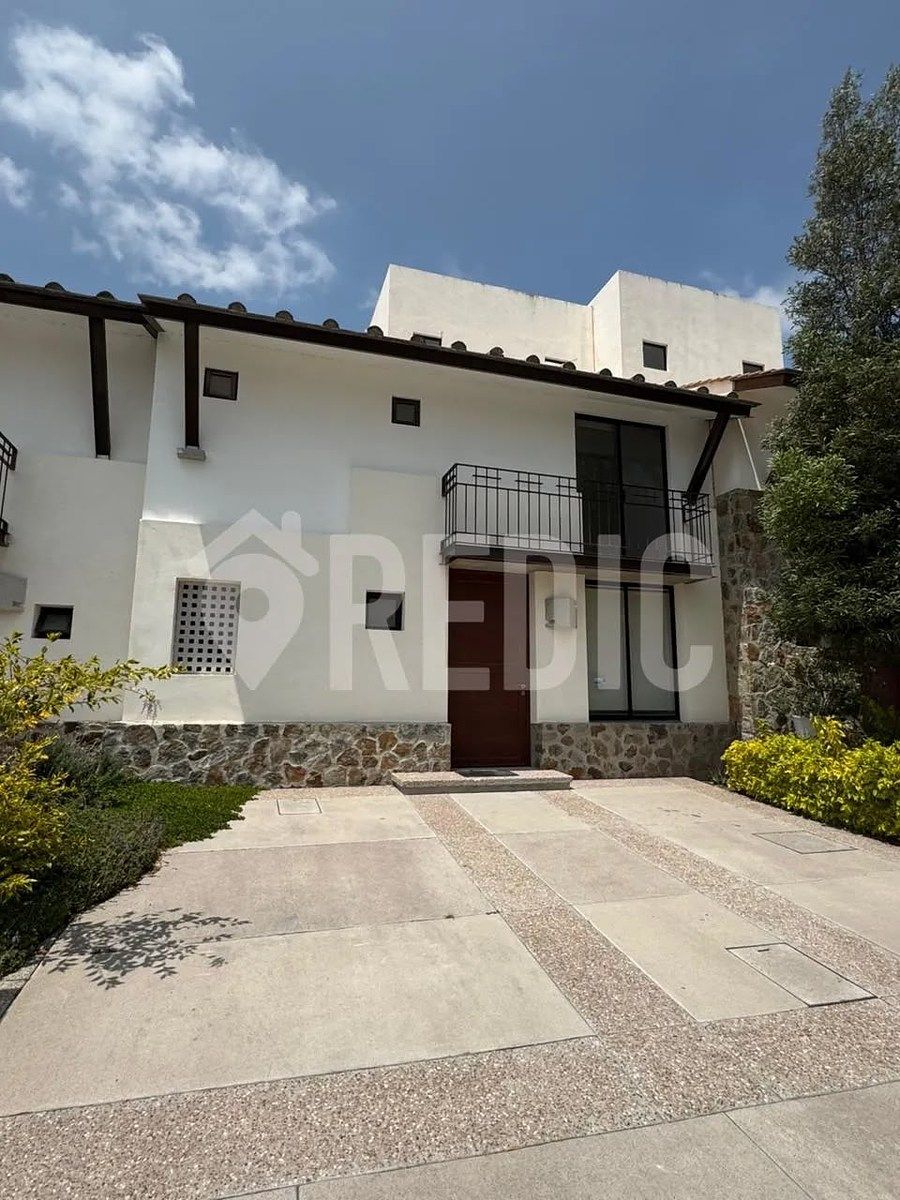 CASA EN VENTA ZIBATA CON ROOFGARDEN, foto 1 de 14