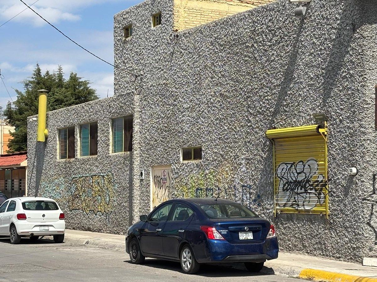 Amplia Finca Comercial o Residencial de 390 m² con Gran Altura Libre | Excelente, foto 1 de 10