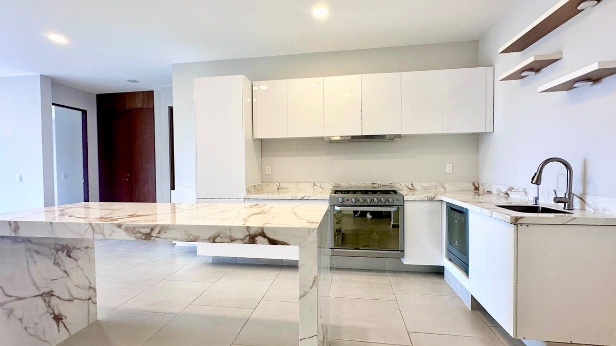 Cocina con barra, foto 1 de 24