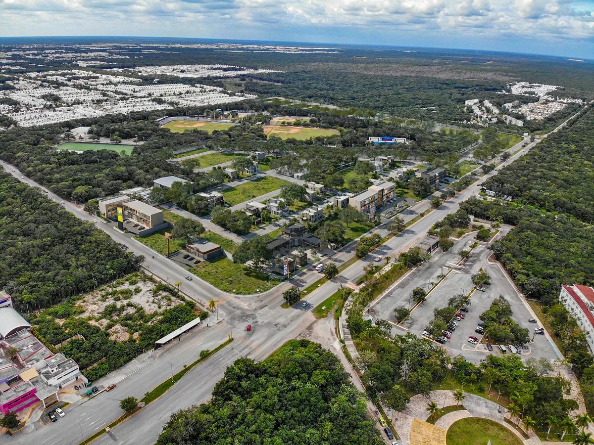 Lot in Los Arrecifes, Playa del Carmen, photo 2 of 16