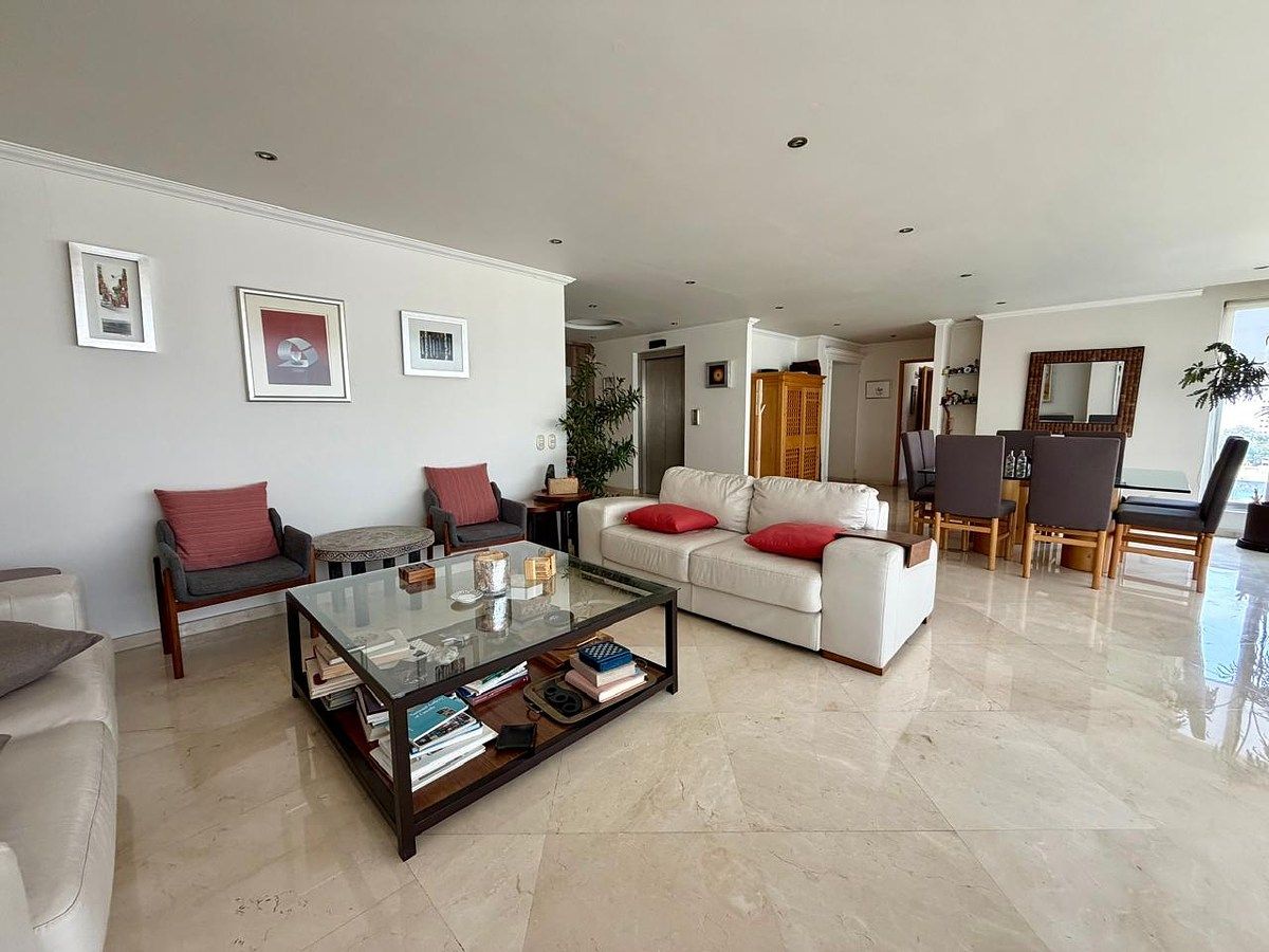 Apartamento à Venda em Villa Florence, foto 1 de 28