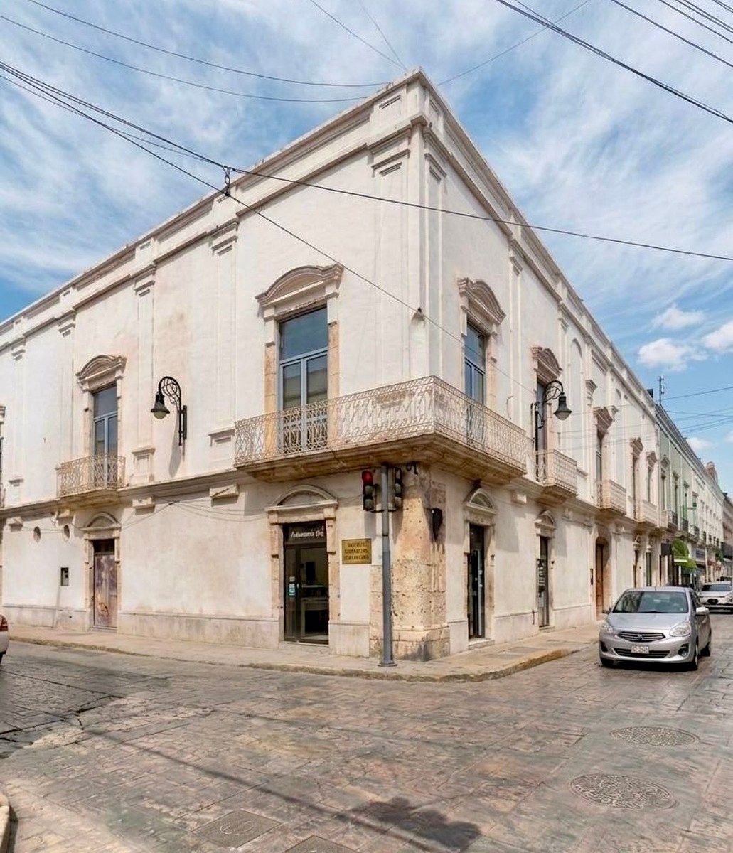 EXCELLENT LOCATION OF 68 M2 IN ONE OF THE BUSIEST CORNERS OF THE CENTER, photo 1 of 6