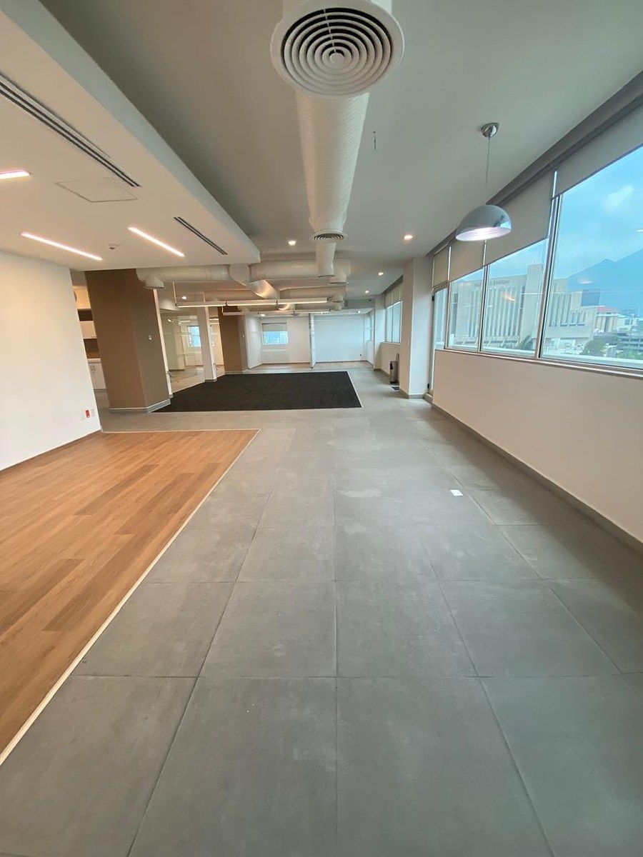 Sala Comercial em Residencial Santa Bárbara, San Pedro Garza García, foto 11 de 17