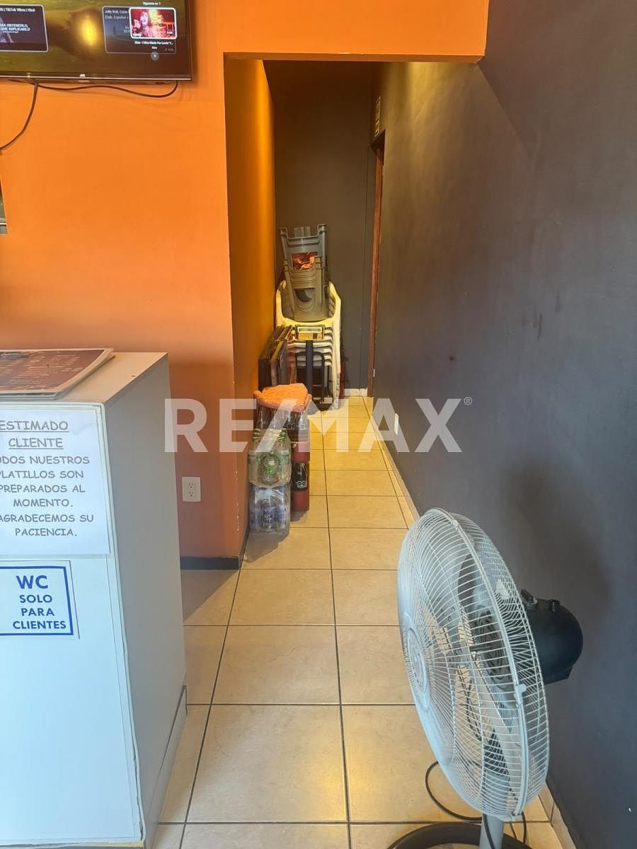 Retail Space in Los Olvera, Corregidora, photo 5 of 10