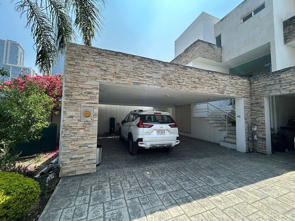 CASA LA MURALLA VALLE ORIENTE, foto 1 de 7