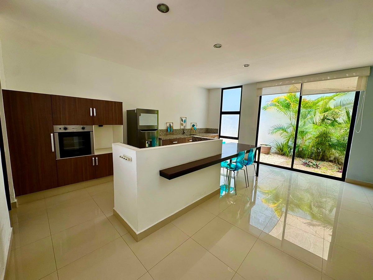 Casa en condominio en Montebello, Mérida, foto 2 de 11