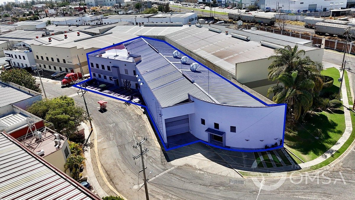 Bodega en Renta 1,960m2 Parque Ferran I (Av. Aviación), foto 1 de 14