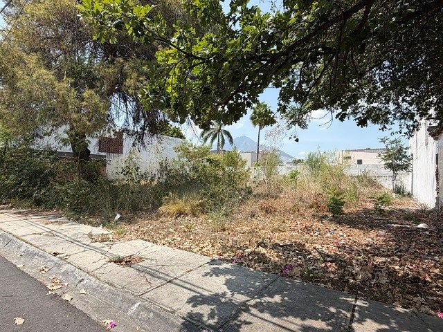 Lote em Del Valle, San Pedro Garza García, foto 3 de 4