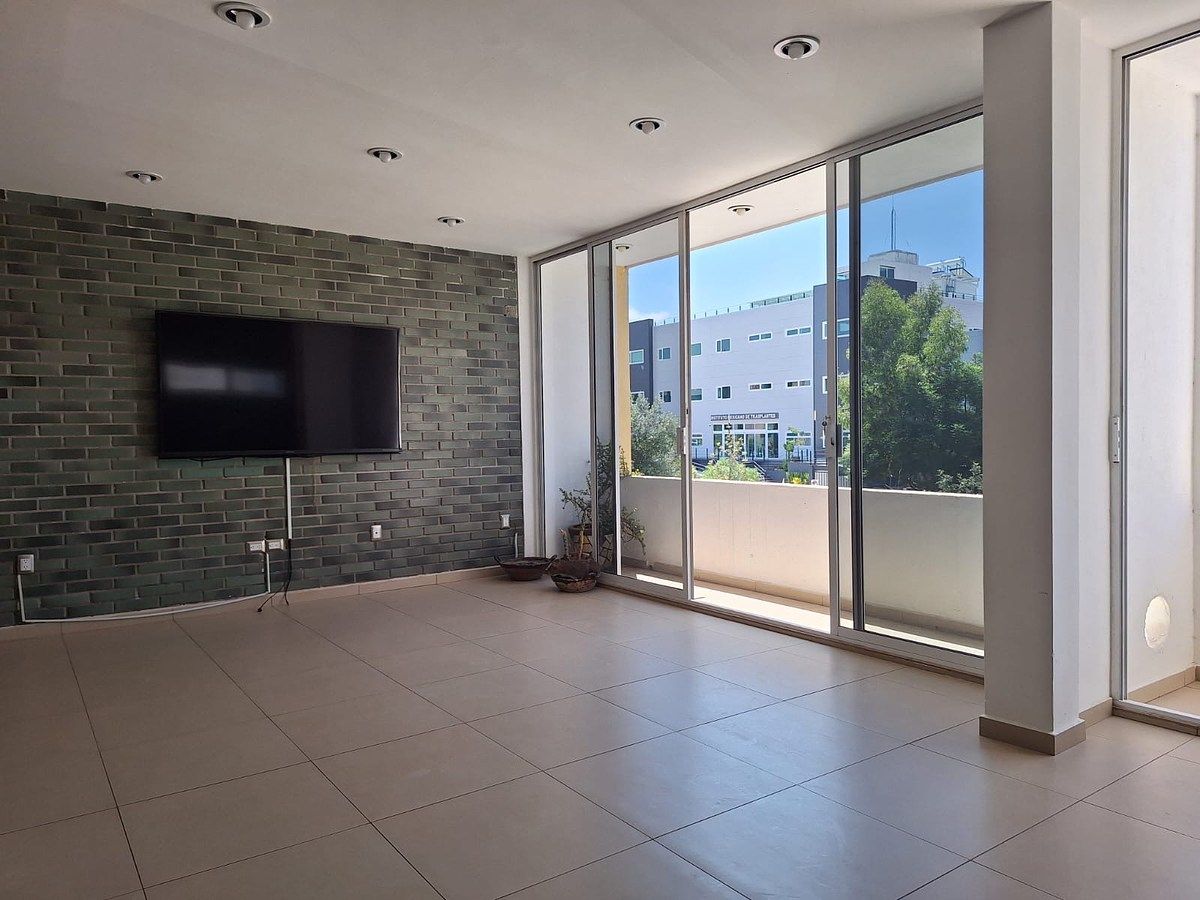 RENTAL OF APARTMENT IN MILENIO 3, On main avenue, photo 1 of 22