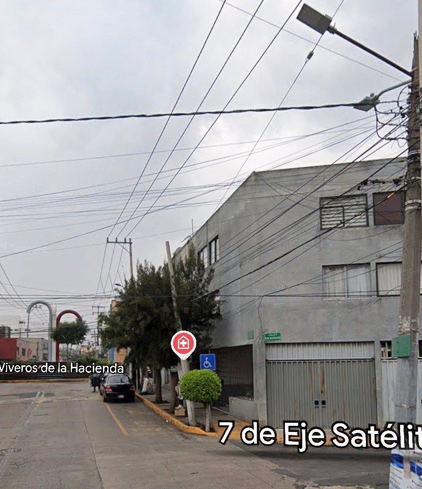 EXCELLENT LOCATION  LOS BASTONES VIVEROS DEL VALLE, photo 1 of 10