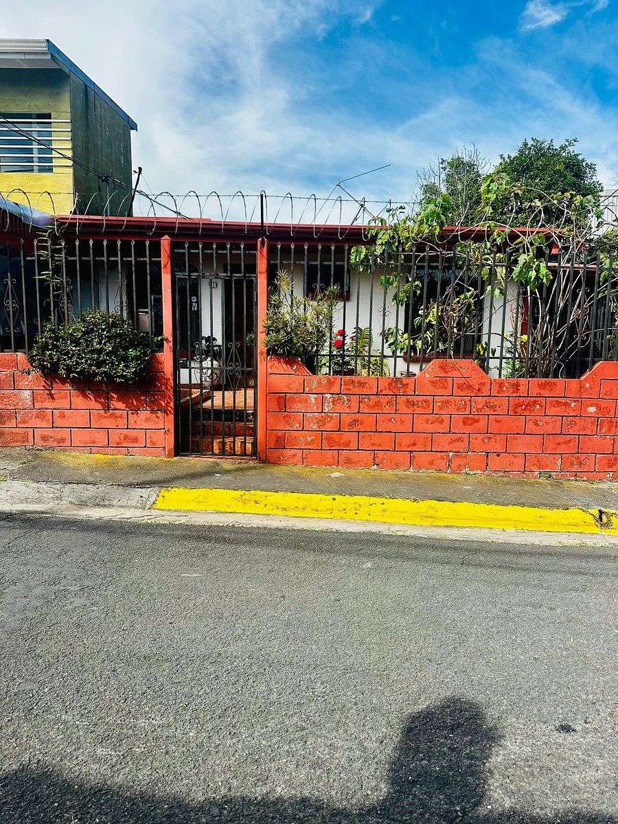 Venta de terreno en Calle Fallas, foto 1 de 7