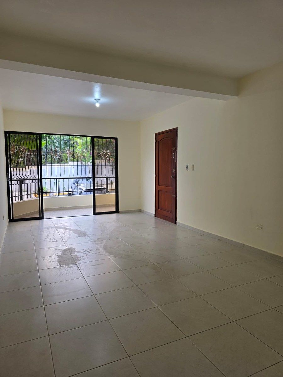 Exclusivo Apartamento en VENTA en la URB. OLIMPO I 1er piso, foto 1 de 8