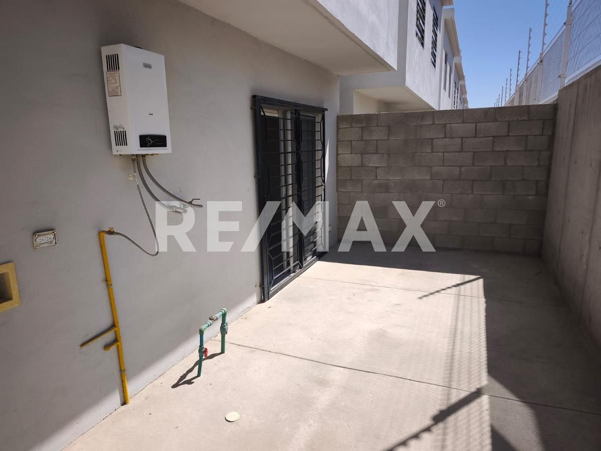 Casa em condomínio fechado em Pórticos de San Antonio, Tijuana, foto 17 de 25