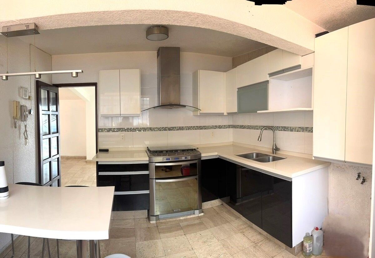 Casa en Lomas de Valle Dorado, Tlalnepantla de Baz, foto 2 de 16