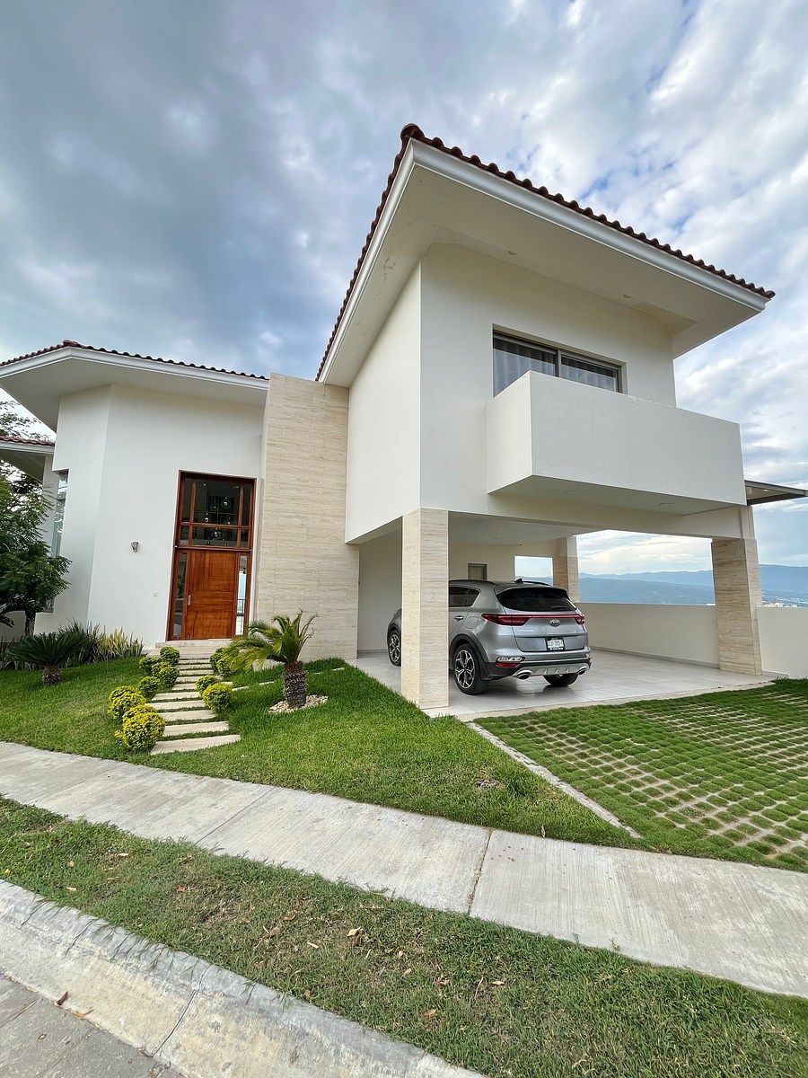 CASA EN RENTA O VENTA RESIDENCIAL LA CIMA, foto 1 de 37