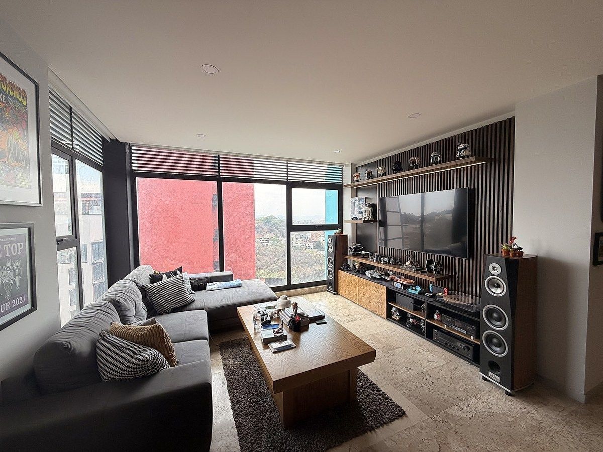INVIERTE EN JILOTZINGO: Departamento de 135m2 c/balcón, foto 1 de 40
