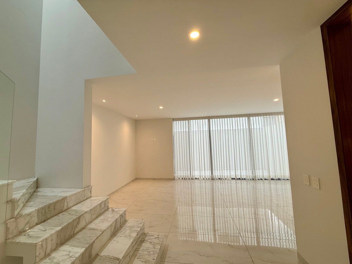 Casa en condominio en Capital Norte, Zapopan, foto 3 de 18