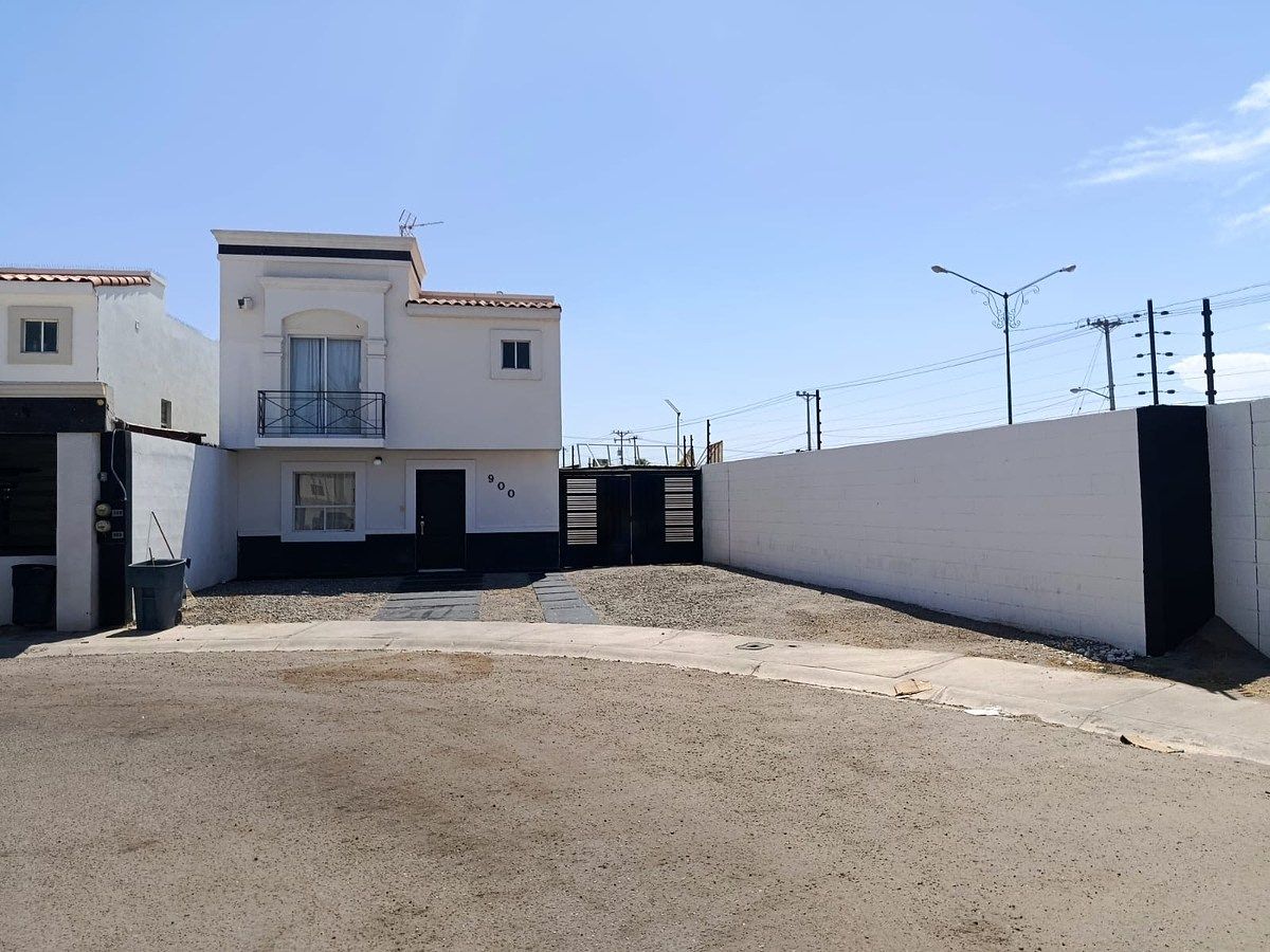 Se vende casa en Fracc. Natura (Mexicali, B.C.)