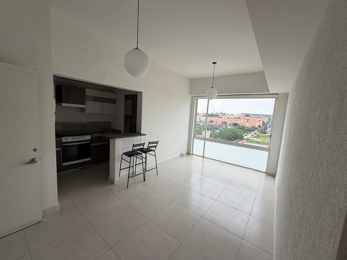 Apartment for Rent in Tres Lagos, photo 1 of 12