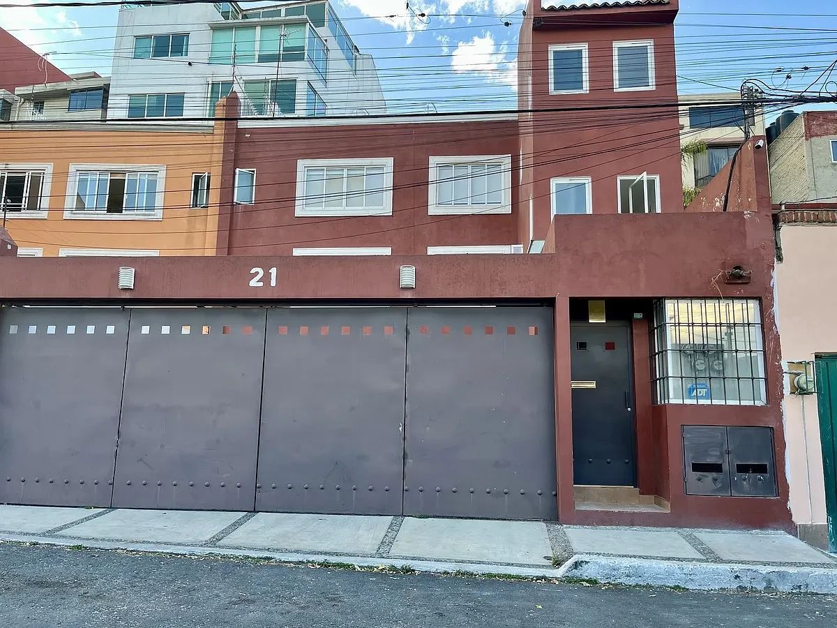 APARTMENT FOR RENT, photo 1 of 11